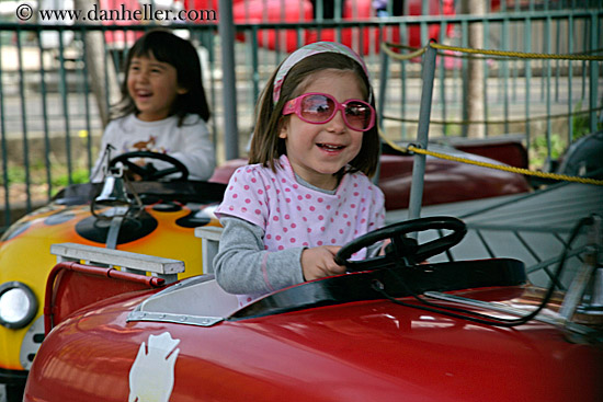 child-driving-cars-02.jpg