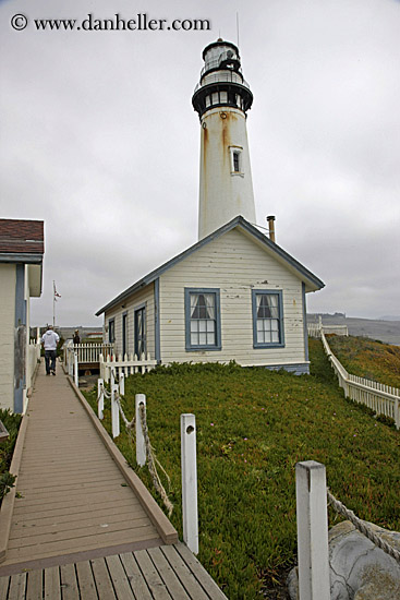 lighthouse-n-house-04.jpg