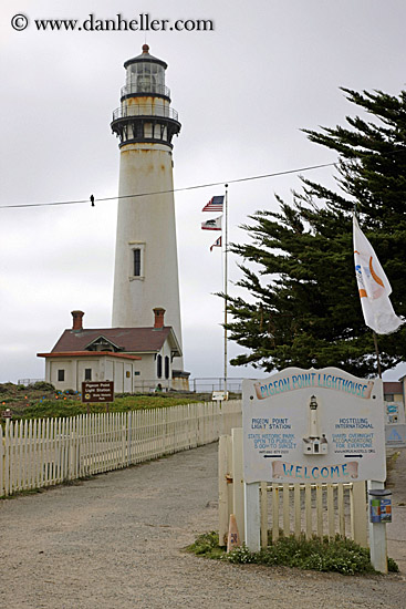 lighthouse-n-sign-01.jpg