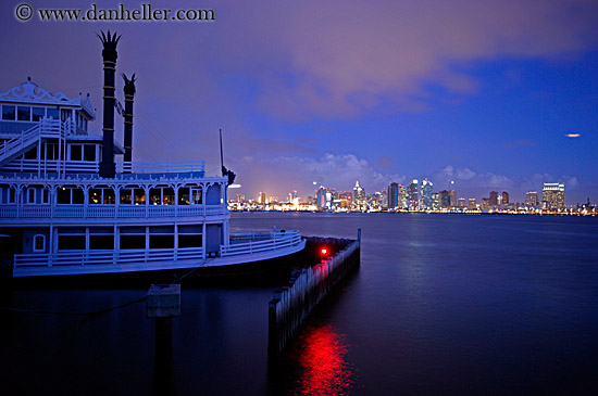 steamboat-n-cityscape-at-nite-2.jpg