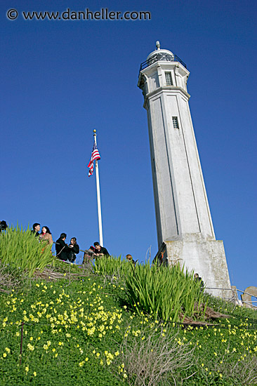 lighthouse-flagpole.jpg