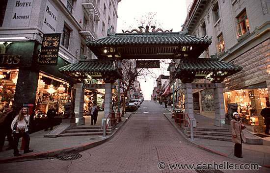 chinatown-gate.jpg