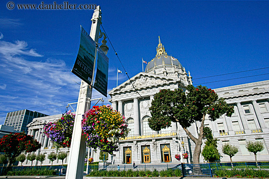 city_hall-n-banners-3.jpg