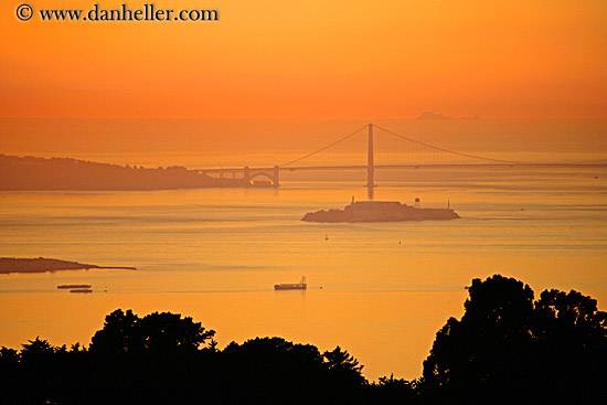 sf-bay-n-ggb-hazy.jpg