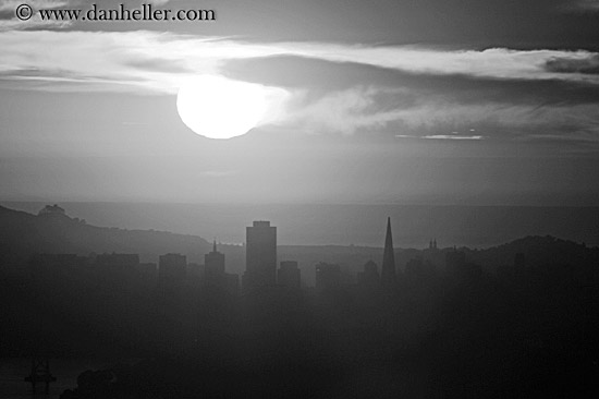 sf-hazy-sunset-5-bw.jpg