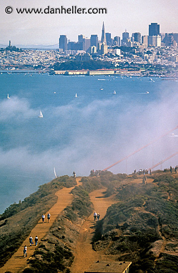 crowd-view-fog-skyline-2.jpg