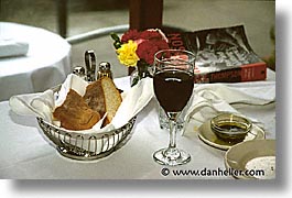 images/California/SanFrancisco/DeLucchi/dinner-setting.jpg