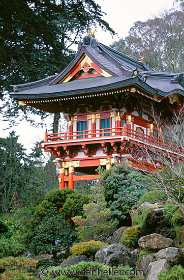 pagoda-2.jpg