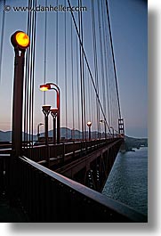 images/California/SanFrancisco/GoldenGate/Lamps/ggb-lampposts-14.jpg