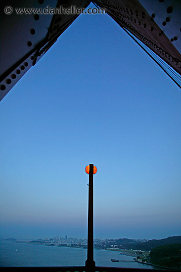 ggb-lampposts-4.jpg