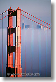 images/California/SanFrancisco/GoldenGate/ggb-fog-01.jpg