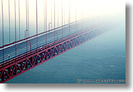 images/California/SanFrancisco/GoldenGate/ggb-fog-03.jpg