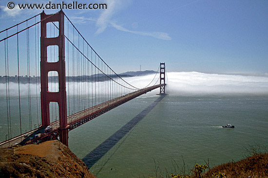 ggb-half-fog-2.jpg