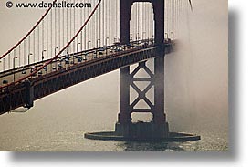 images/California/SanFrancisco/GoldenGate/ggb-half-fog-6.jpg