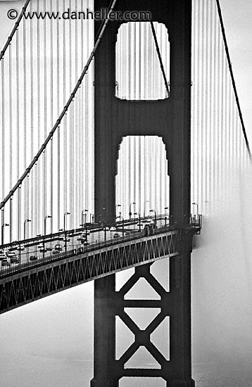 ggb-half-fog-8-bw.jpg