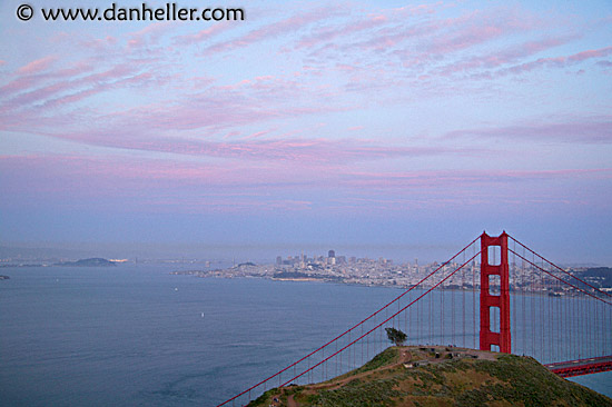 sf-ggb-eve-pink-clouds.jpg