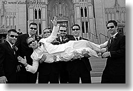 images/California/SanFrancisco/HughesConnorWedding/Cathedral/boys-n-church-06.jpg