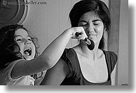 images/California/SanFrancisco/HughesConnorWedding/GirlsPrep/girls-prep-18.jpg