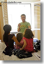 images/California/SanFrancisco/HughesConnorWedding/GirlsPrep/girls-prep-25.jpg
