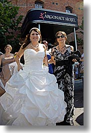images/California/SanFrancisco/HughesConnorWedding/GirlsPrep/girls-prep-26.jpg