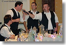 images/California/SanFrancisco/HughesConnorWedding/WeddingParty/wedding-party-10.jpg