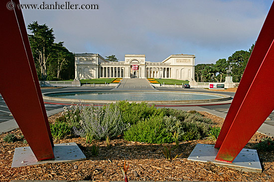 steel-sculpture-n-museum-5.jpg