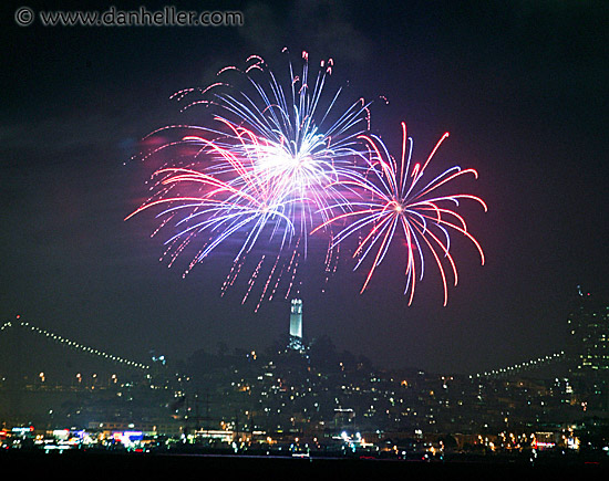 coit-tower-fireworks-6.jpg