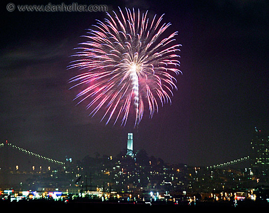 coit-tower-fireworks-7.jpg