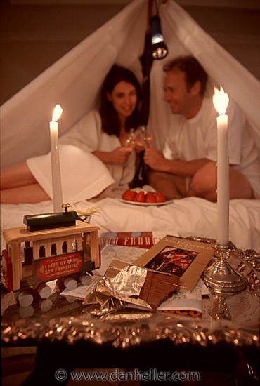 sheet-tent-0006-warm.jpg