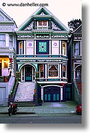 images/California/SanFrancisco/Xmas/victorian-xmas-1.jpg