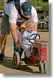 images/California/SanFrancisco/Zoo/ChildrensZoo/girls-on-tractor-3.jpg