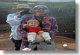 images/California/SanFrancisco/Zoo/People/jack-n-funny-mirror-2.jpg