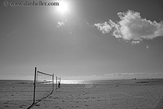 valley-ball-net-n-beach-3.jpg