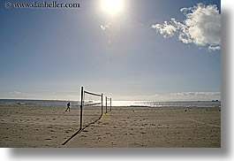 images/California/SantaBarbara/Beach/valley-ball-net-n-beach-4.jpg