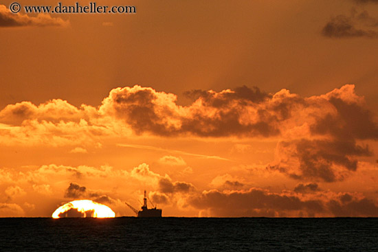 oil_rig-clouds-n-sunset-1.jpg