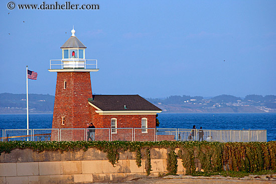 santa_cruz-lighthouse-1.jpg
