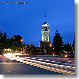images/California/SantaCruz/GardenMall/clock_tower-n-car-light-streaks-1.jpg