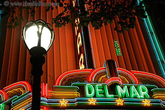 del_mar-theater-neon-lights-5.jpg
