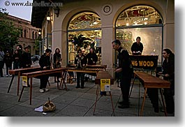 images/California/SantaCruz/GardenMall/street-marimba-musicians-1.jpg