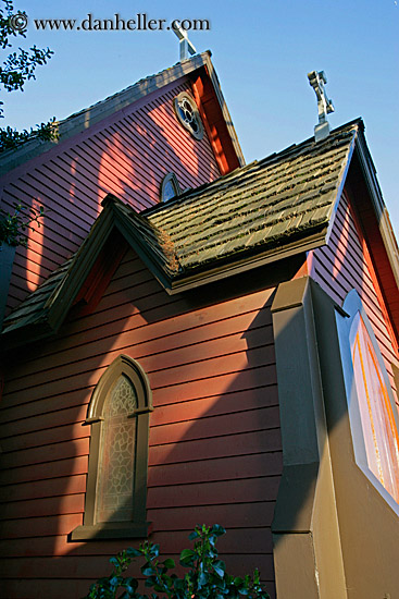 red-church.jpg