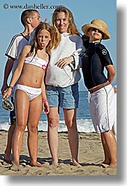 images/California/SantaCruz/People/Children/jill-n-kids-3.jpg