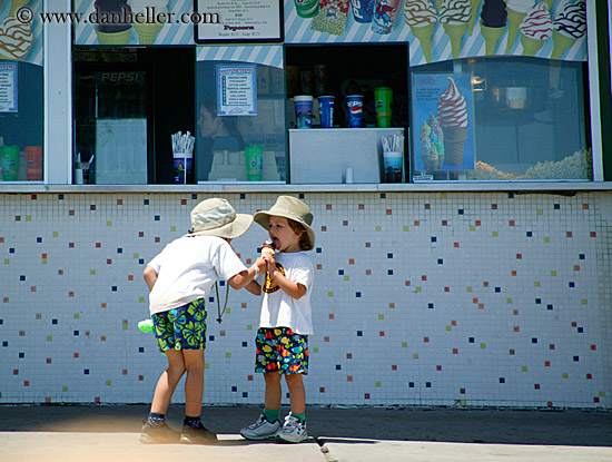 kids-w-ice-cream.jpg