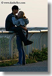 images/California/SantaCruz/People/teenage-couple-on-railing-2.jpg