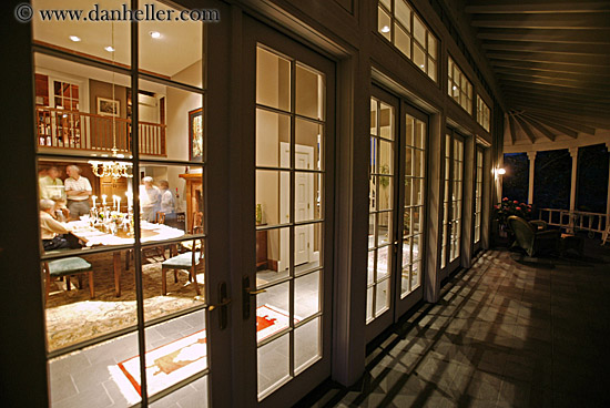 veranda-dining-room-1.jpg