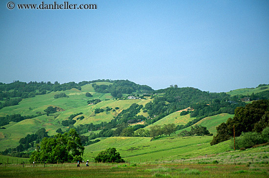 hikers-n-green-hills.jpg