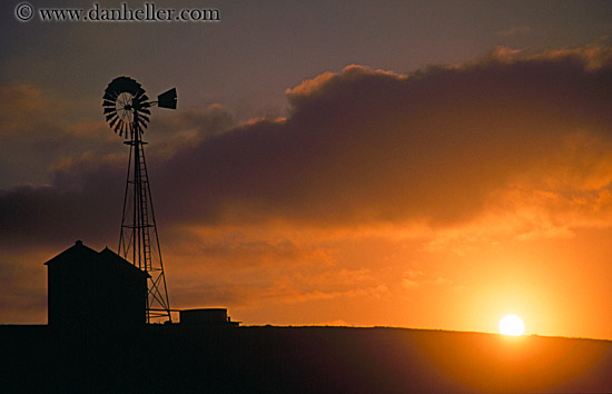 windmill-at-sunset-3.jpg