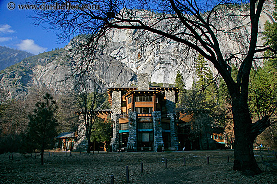 ahwahnee-n-mtns-4.jpg