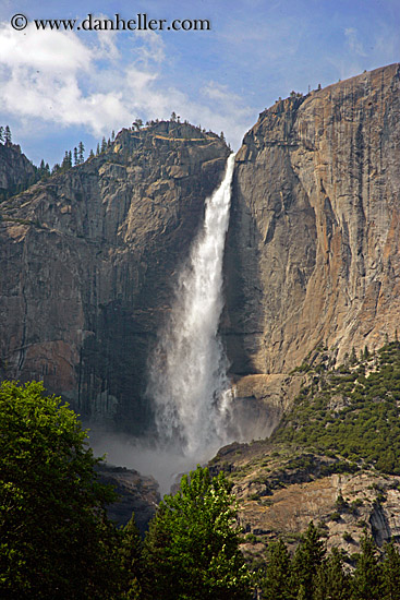 yosemite-falls-01.jpg