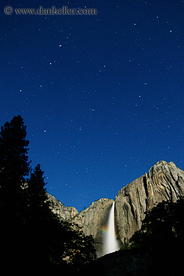 yosemite-falls-star-trails-05.jpg
