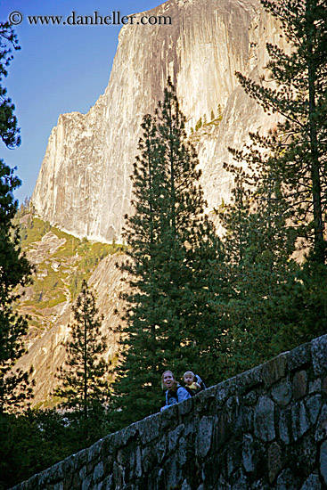 bridge-n-half_dome-ppl-2.jpg